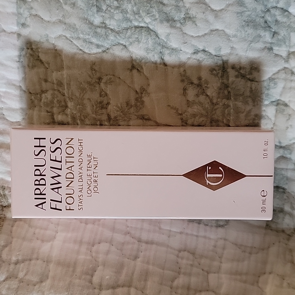 Charlotte Tilbury Airbrush Flawless Foundation